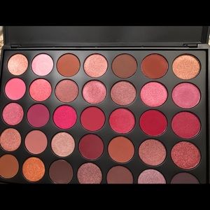 Valentine Eyeshadow Palette